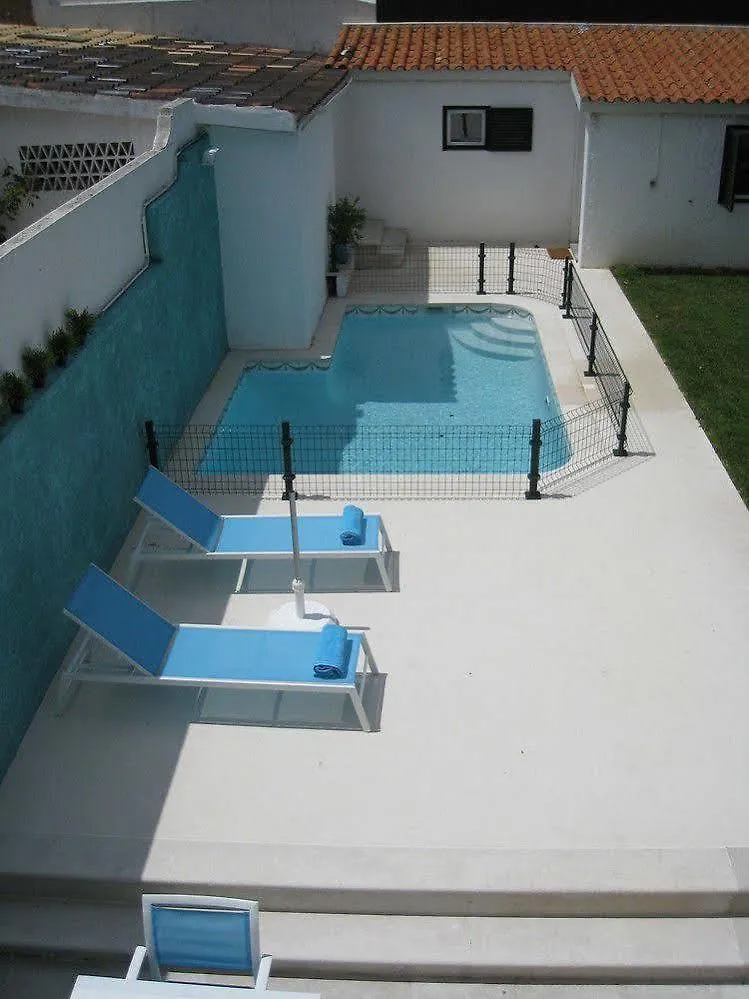 Petunia - Guest House Cascais 3*,  Portugal